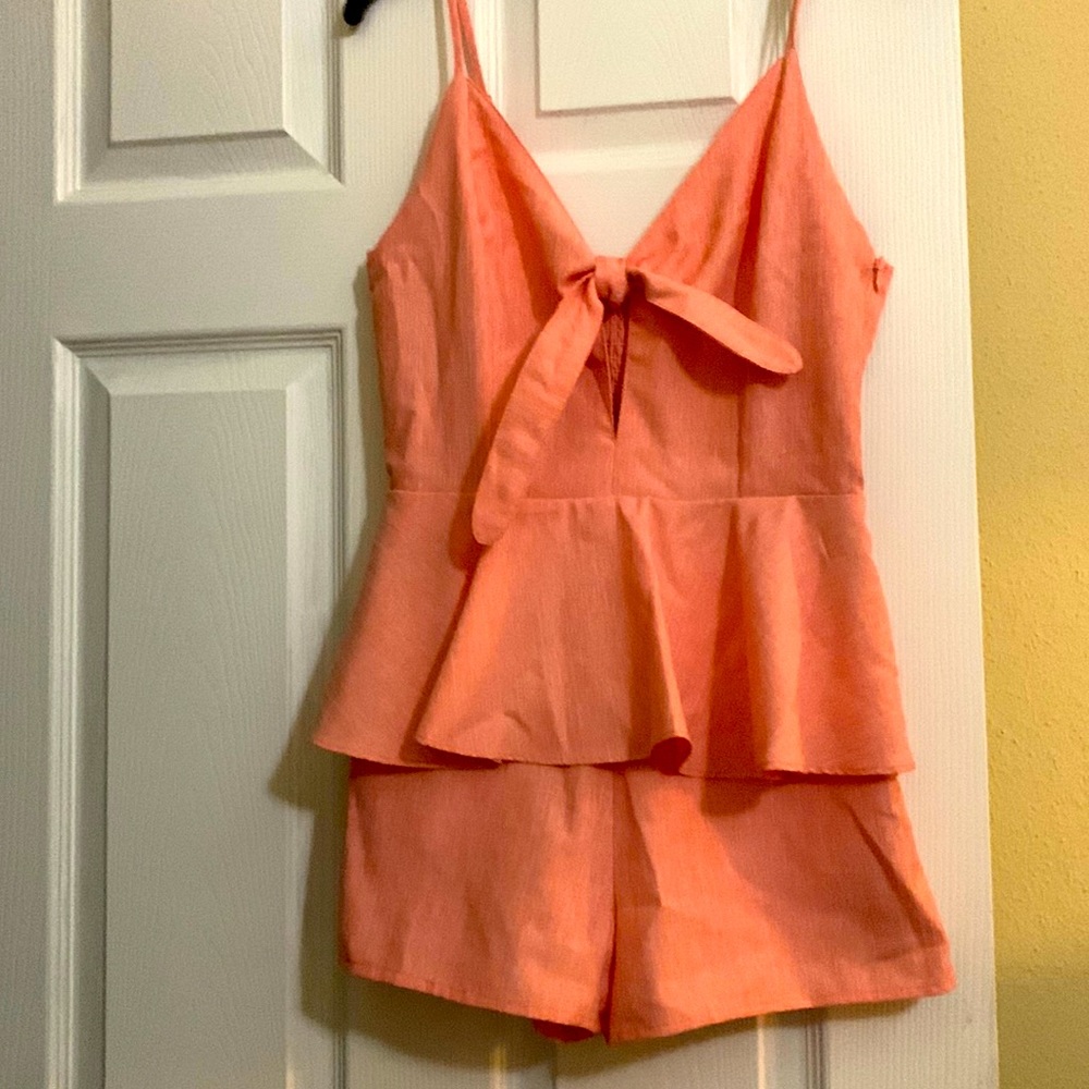 Size Small Peplum front tie Romper